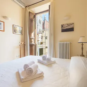 Charming 2bed Overlooking Duomo - Hosted By Sweetstay Florence